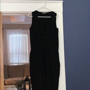 Never been worn Evereve black jumper!